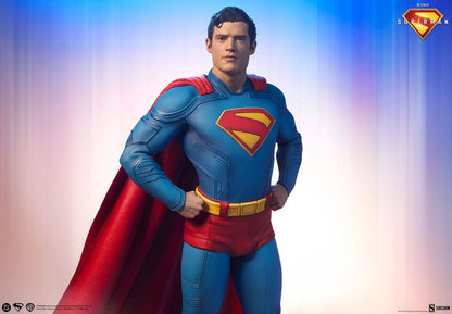 SIDESHOW - Superman (2025) Premium Format Statues Superman 61 cm & Krypto 23 cm Bundle