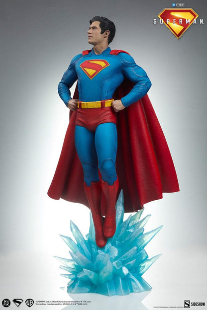 SIDESHOW - Superman (2025) Premium Format Statues Superman 61 cm & Krypto 23 cm Bundle