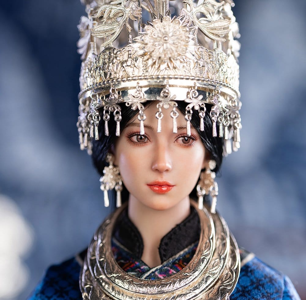 TB LEAGUE - The Miao of China's 56 Ethnic Groups Figure 1/6 Blue