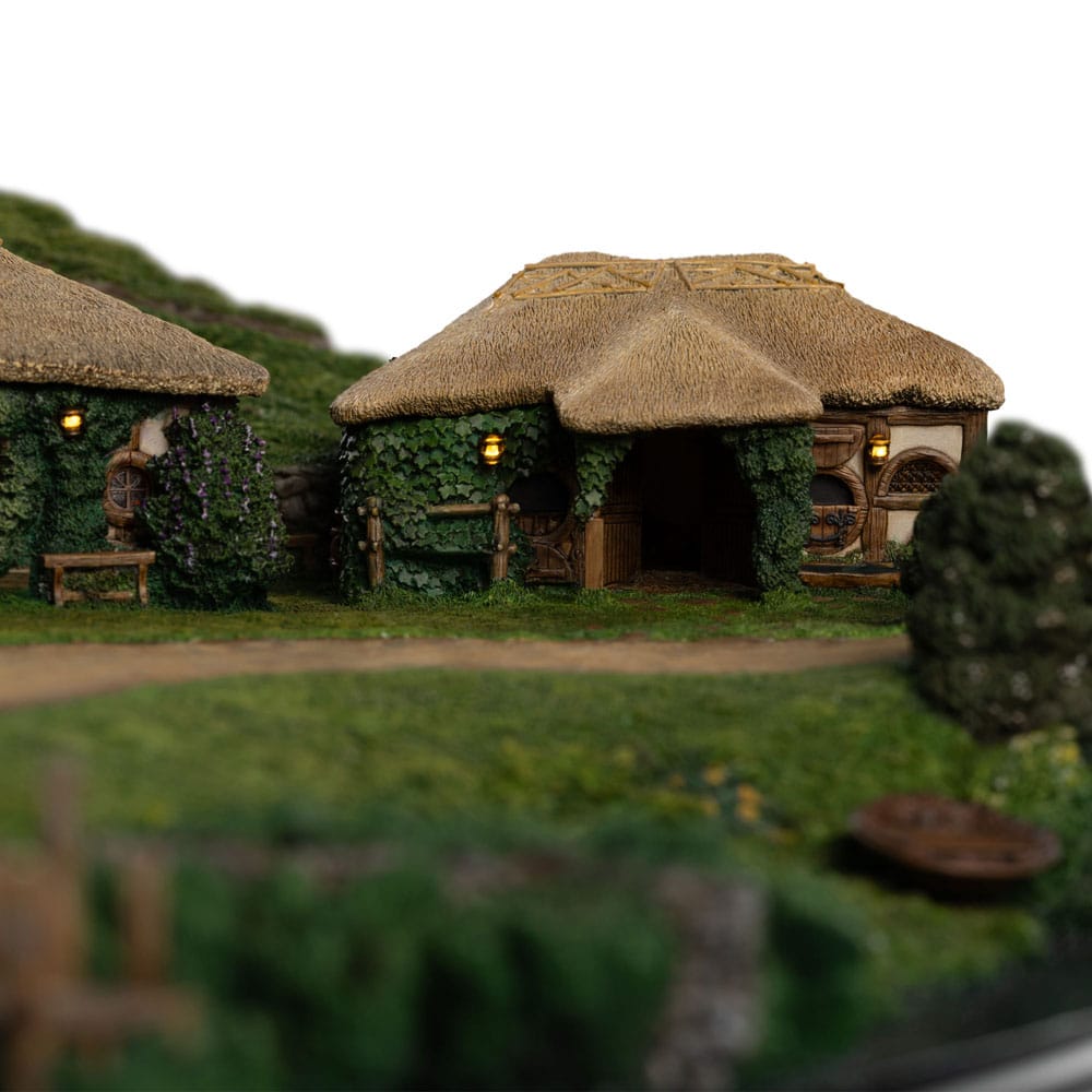 WETA - Lord of the Rings Statue The Green Dragon Inn