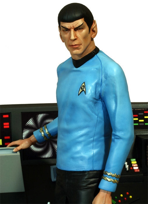 HOLLYWOOD COLLECTIBLES - Star Trek TOS Statue 1/6 Mr. Spock