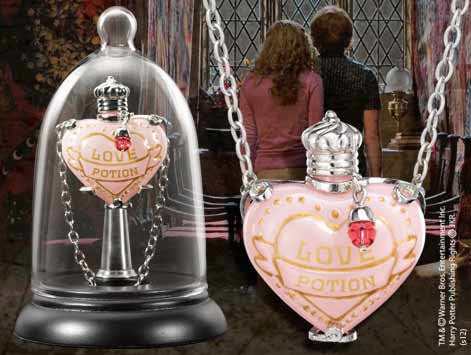 NOBLE COLLECTION - Love Potion Pendant & Display NN7599